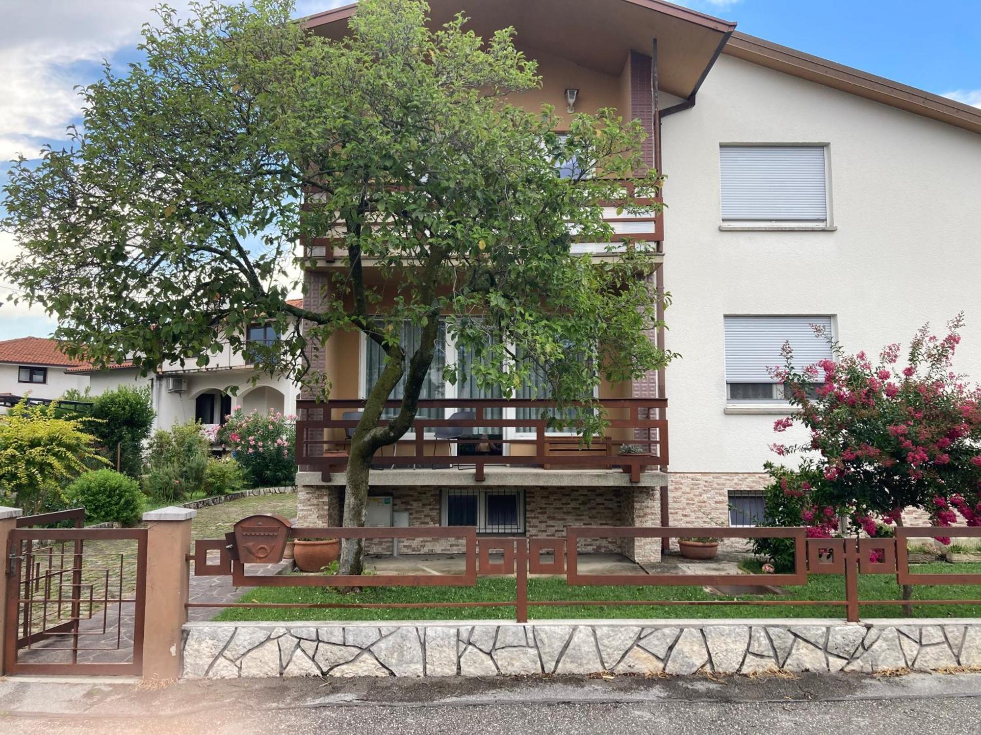 7 Flower Street Apartment Sempeter pri Gorici Luaran gambar